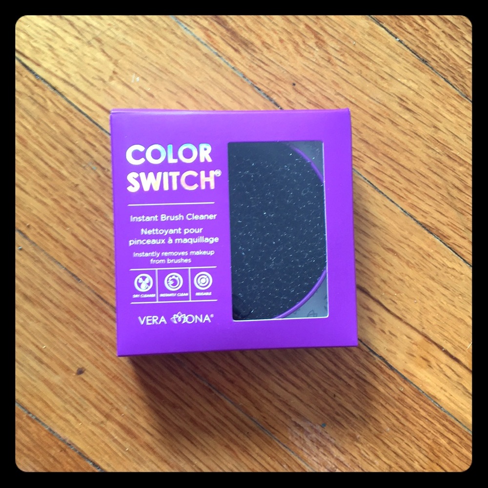 Vera Mona color switch unopened